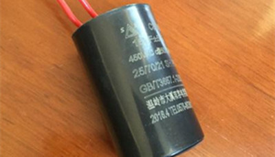 哪些情況會(huì)引起電機(jī)啟動(dòng)電容器過(guò)電壓？