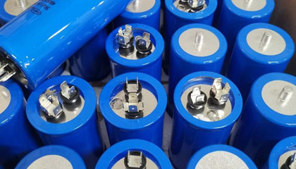 電機電容器10uf的容量大嗎？